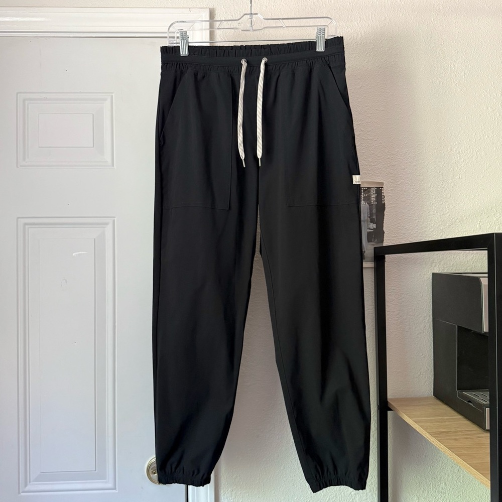 VUORI black knit elastic drawstring waist athletic cropped jogger sweat pants